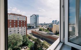 Cozy Apartment In Ruzinov