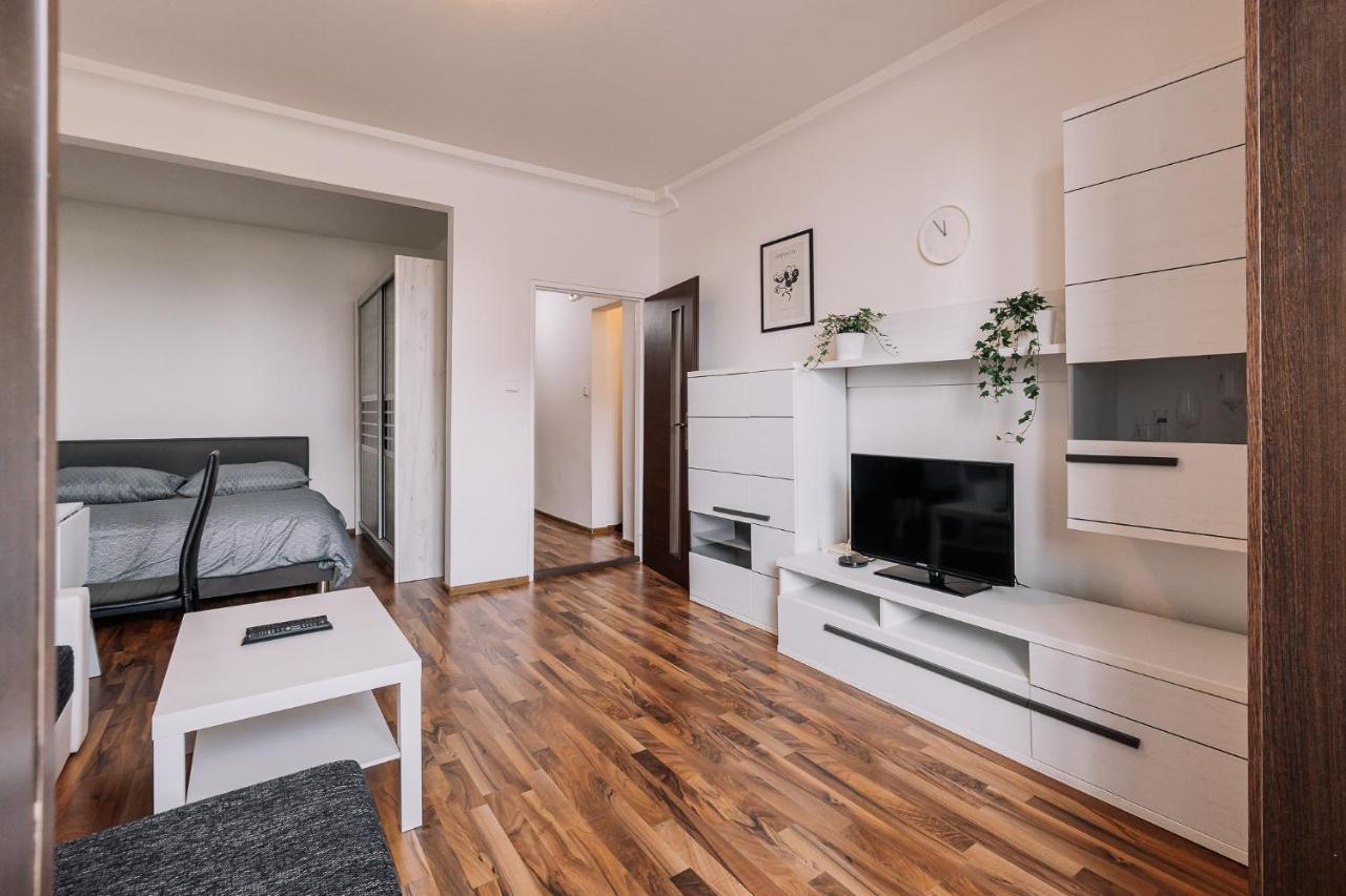 Cozy Apartment In Ruzinov Bratysława Zewnętrze zdjęcie