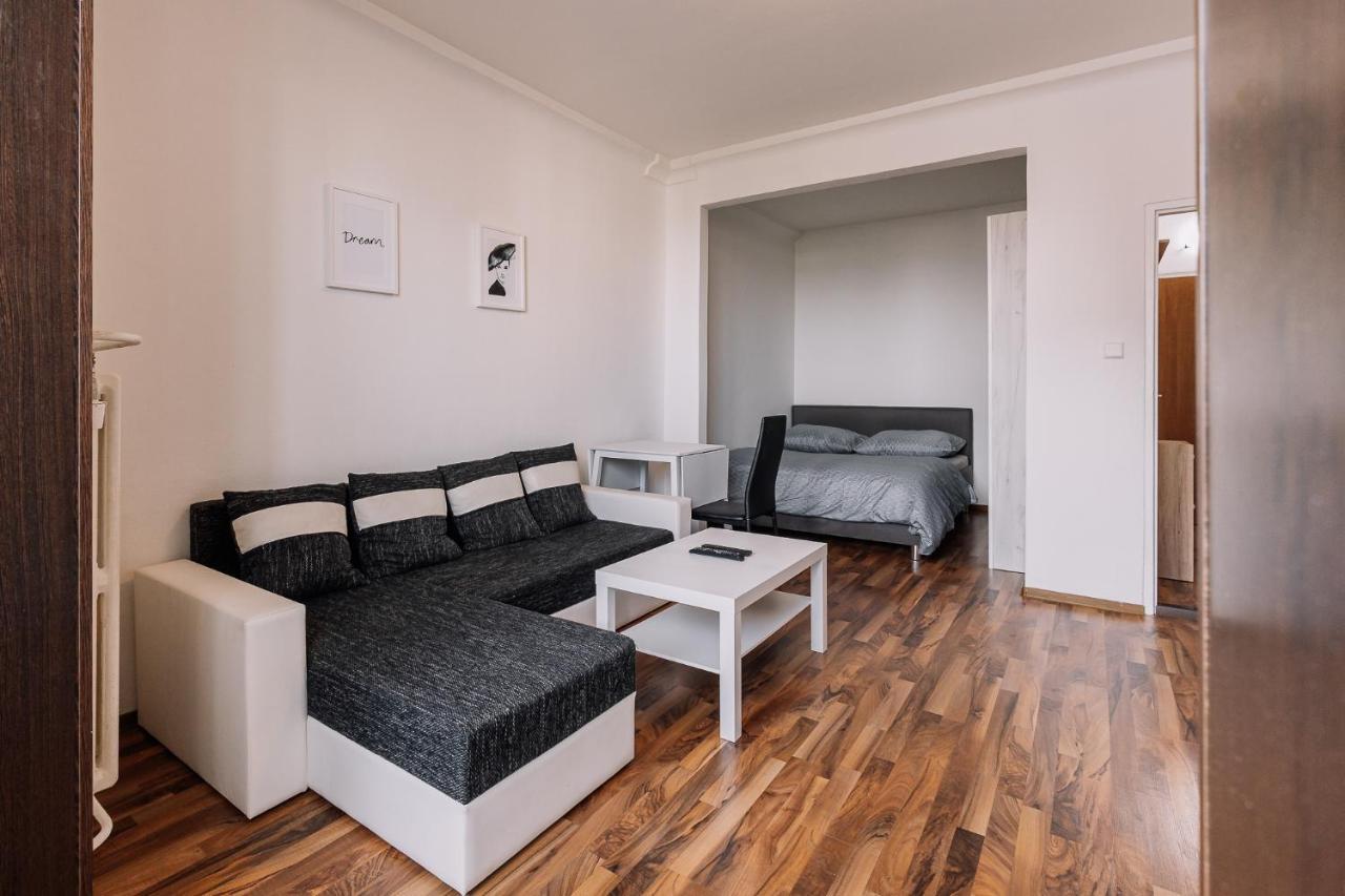 Cozy Apartment In Ruzinov Bratysława Zewnętrze zdjęcie